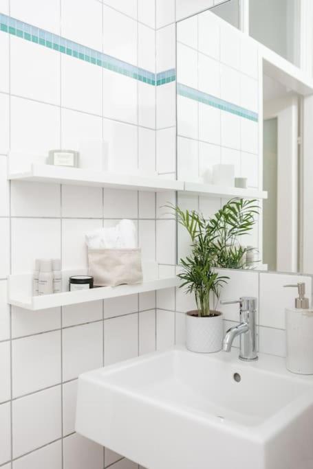 Edelhof Design Apartment Вена Экстерьер фото